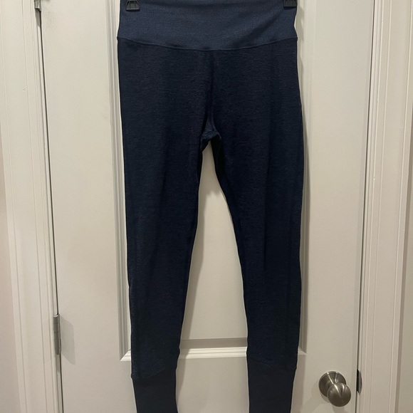 ALO Yoga Alosoft Lounge Rich Navy Heather Leggings - Picture 3 of 5